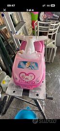 Macchinina bimba principesse