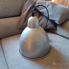 Lampadario in metallo 