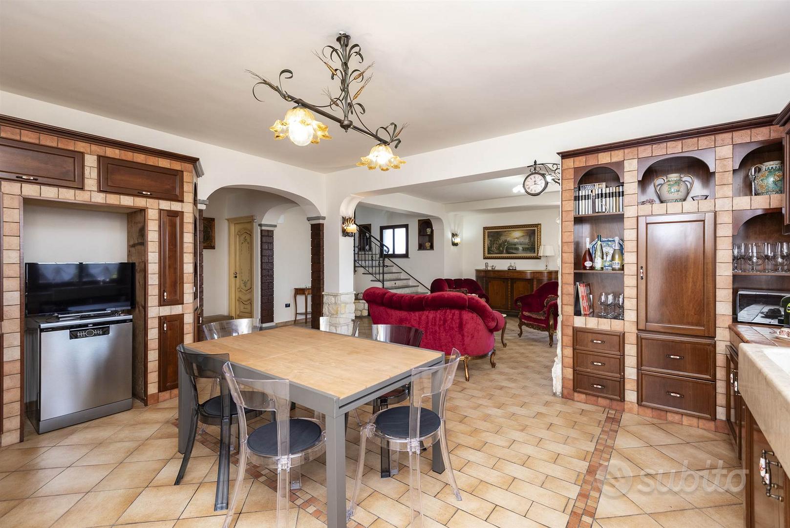 Casa – Mascali, Carrabba - Altro