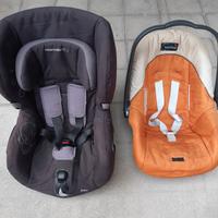 Due seggiolini per bambini