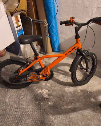 bici 16" per bimbo 5-7 anni 