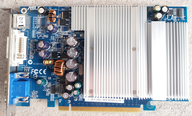 Scheda video Asus 256mb PCI express