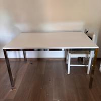 Tavolo IKEA bianco