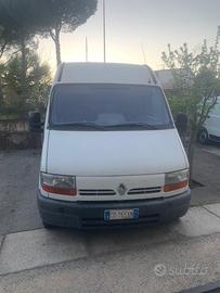 Furgone renault