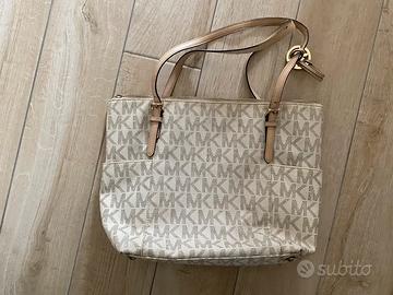 Borsa michael kors jet travel set monogram crema