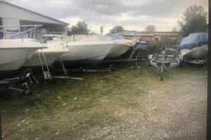 barca autosvuotante da motorizzare