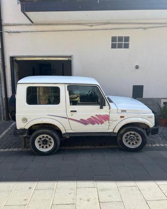Suzuki samurai