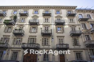 TORINO CENTRO APPARTAMENTO ULTIMO PIANO