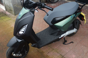Piaggio elettrico 125