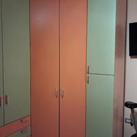  cabina armadio e 3 mensole 