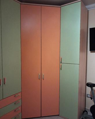  cabina armadio e 3 mensole 