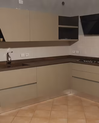 Cucina angolare  Mood HPL con elettrodomestici