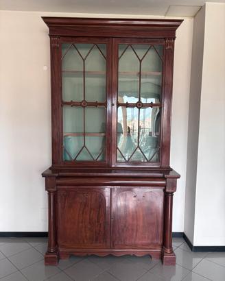 Credenza con vetrina antica in legno massello