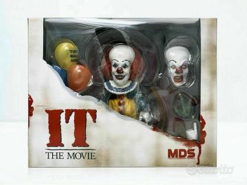 Pennywise Mezco Toyz Designer Series MDS Deluxe IT