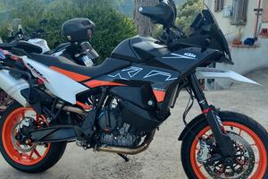 KTM 890 SMT