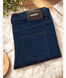 Jeans Diesel Originali Blu Scuro – nuovo