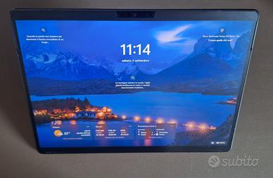 Microsoft Surface 8 i5 16GB RAM 256GB SSD