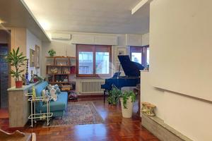 4 LOCALI A ROSETO DEGLI ABRUZZI