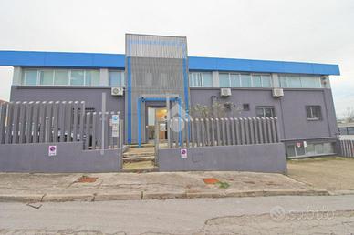 CAPANNONE A SAN GIOVANNI TEATINO