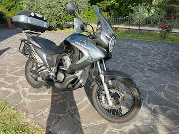 Honda Transalp 700 - 2009