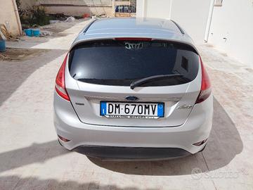 Ford Fiesta 1.4  70 cv