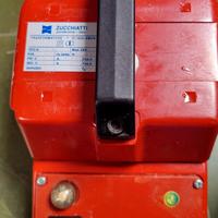 Trasformatore isolamento 1600VA Prese 16A CEE