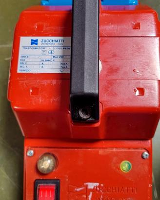 Trasformatore isolamento 1600VA Prese 16A CEE