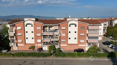 4 LOCALI A CAMPI BISENZIO