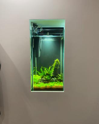Acquario verticale