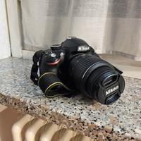 Nikon 3200 - usata pochissimo - completa