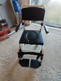 Sedia comoda per wc e doccia