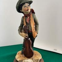 Statuetta in ceramica