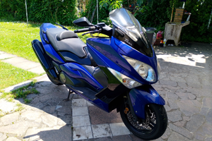 Yamaha T max