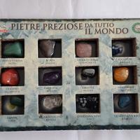 Collezione di pietre preziose e fossili