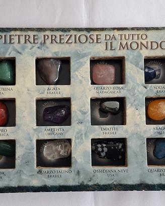 Collezione di pietre preziose e fossili