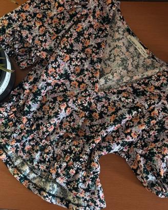 Blusa Floreale Pull&Bear Scollo a V