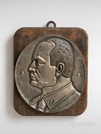 Targa vintage Benito Mussolini su base in legno