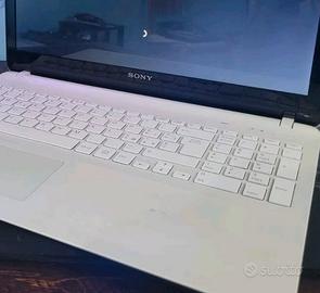 Portatile sony vaio i5 svf152