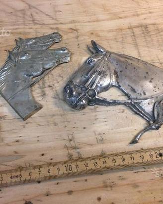 Oggettistica raffigurante cavalli