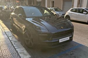 Porsche macan T 265cv