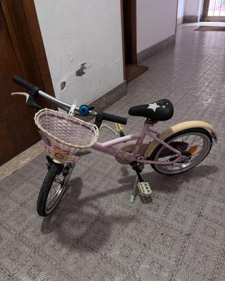 Bicicletta bimba 16 pollici B-Twin con cestino