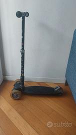 3Style Scooter RGS-2 Monopattino a 3 Ruote con Led