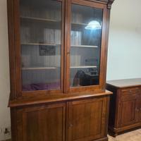 vetrina alta antica etnica