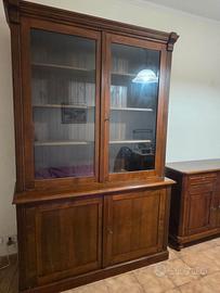 vetrina alta antica etnica