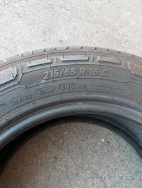 Pneumatici 215/65/16