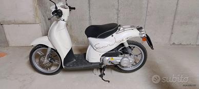 Aprilia Scarabeo 50 - 2015