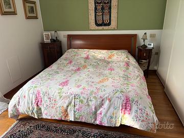 Letto matrimoniale in ciliegio