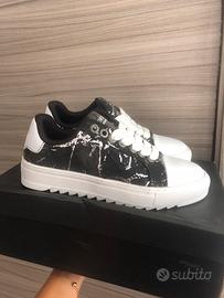 Scarpe Numerís Nere e argento