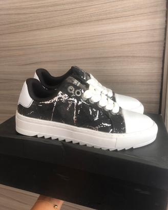 Scarpe Numerís Nere e argento
