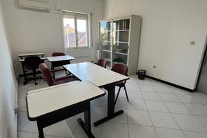 Stanza uso ufficio